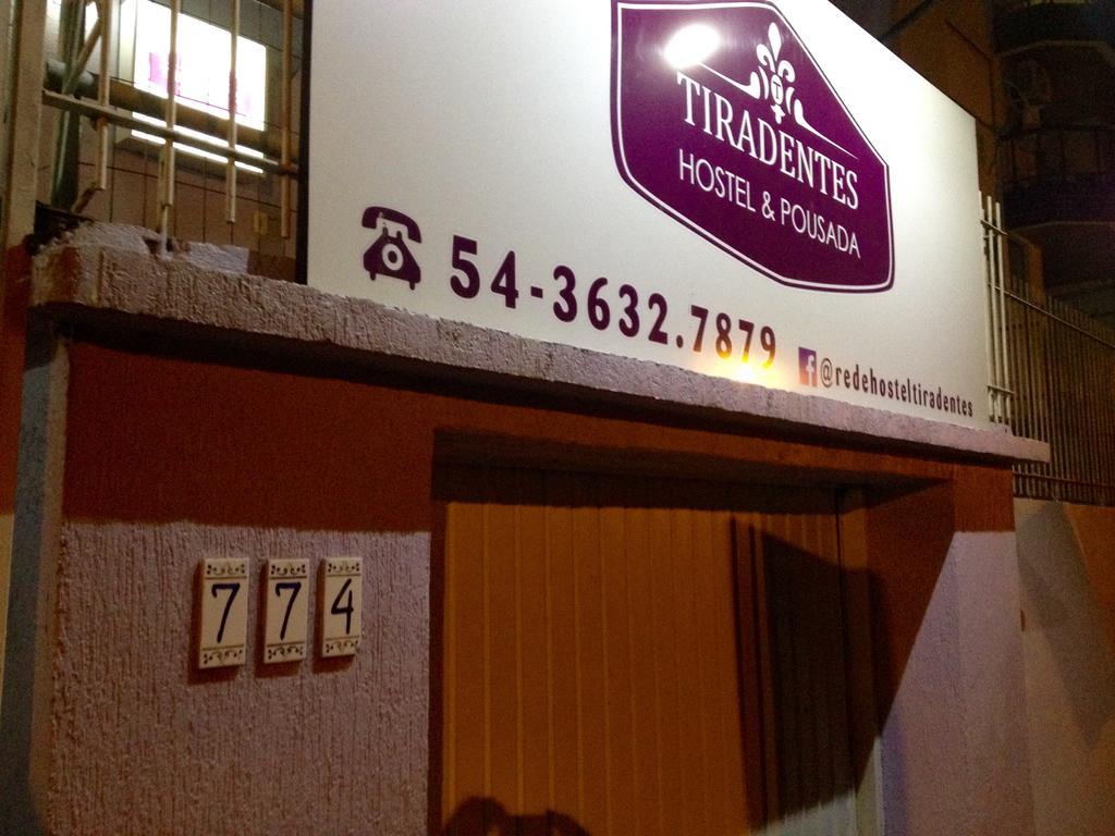 Hostel E Pousada Tiradentes 774 Passo Fundo Kültér fotó
