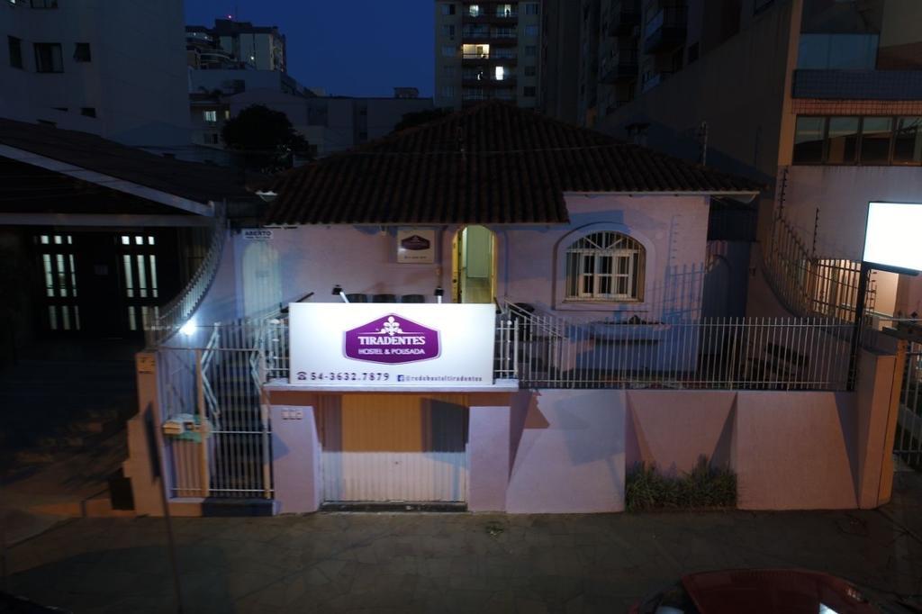 Hostel E Pousada Tiradentes 774 Passo Fundo Kültér fotó